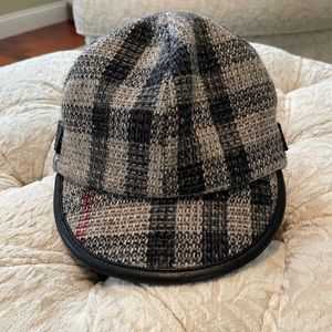Burberry Wool Cap/Hat